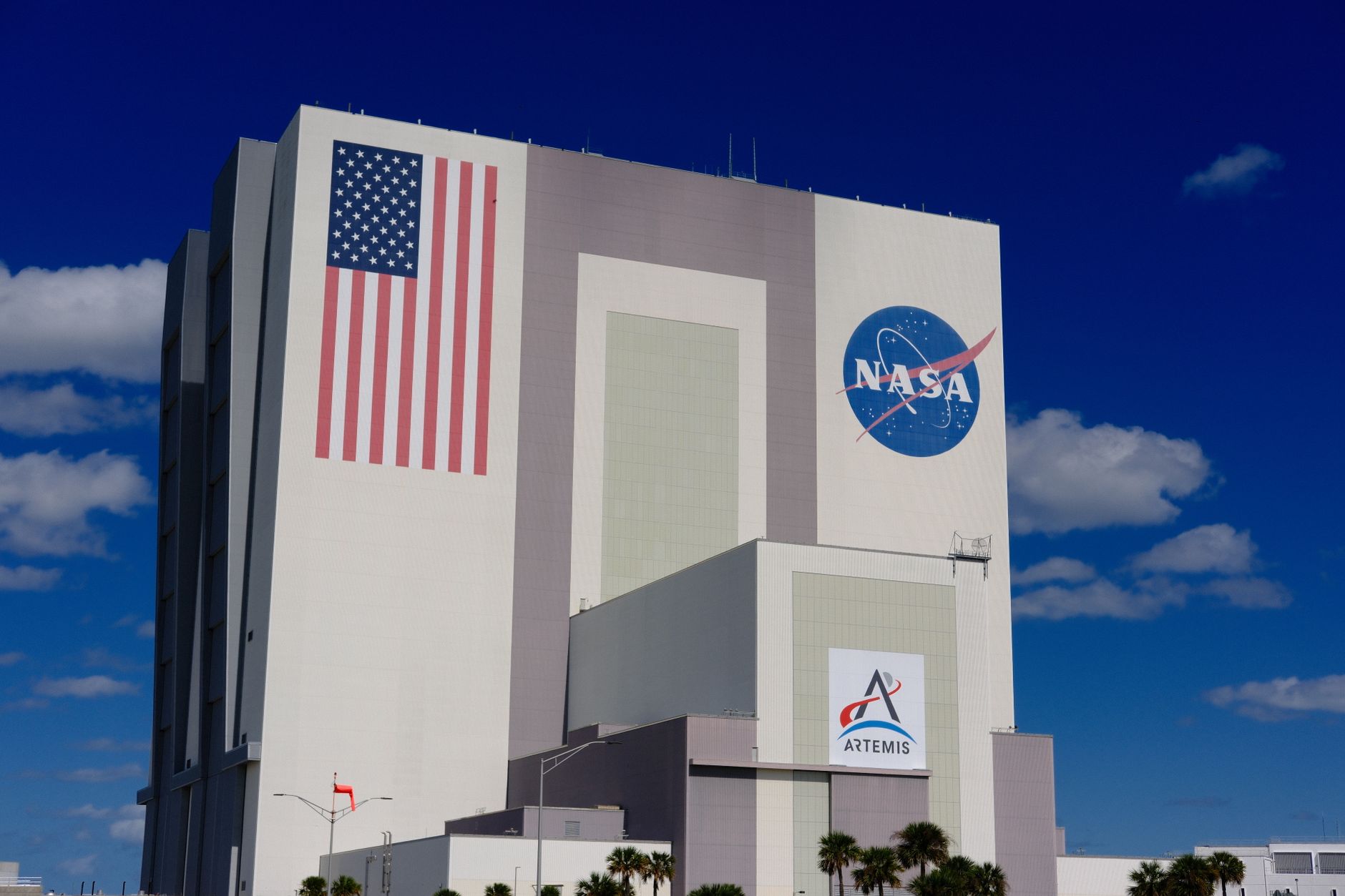 Artemis 2 science data